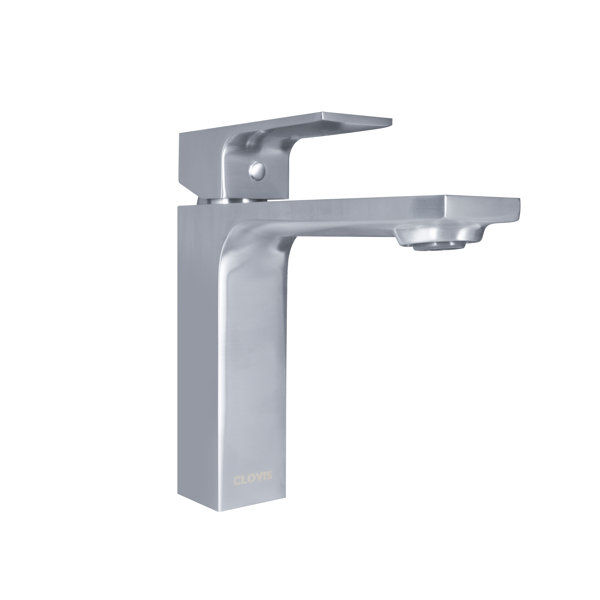 Clovis Goods SingleHole Singlehandle Bathroom Faucet with Drain